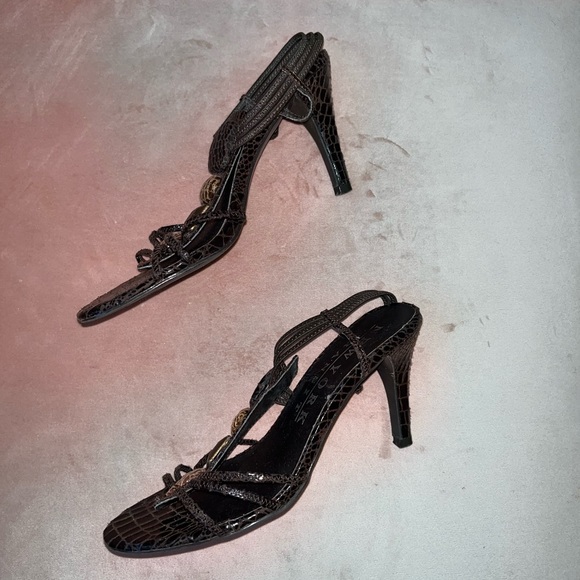 New York Transit Brown Heels - Picture 1 of 8